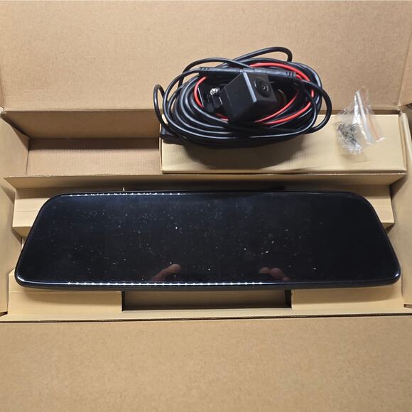 CROSSTOUR Car Recorder CR850 with Backup Cam New in Box - Picture 5 of 8